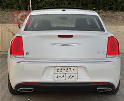 کرایسلەر 300